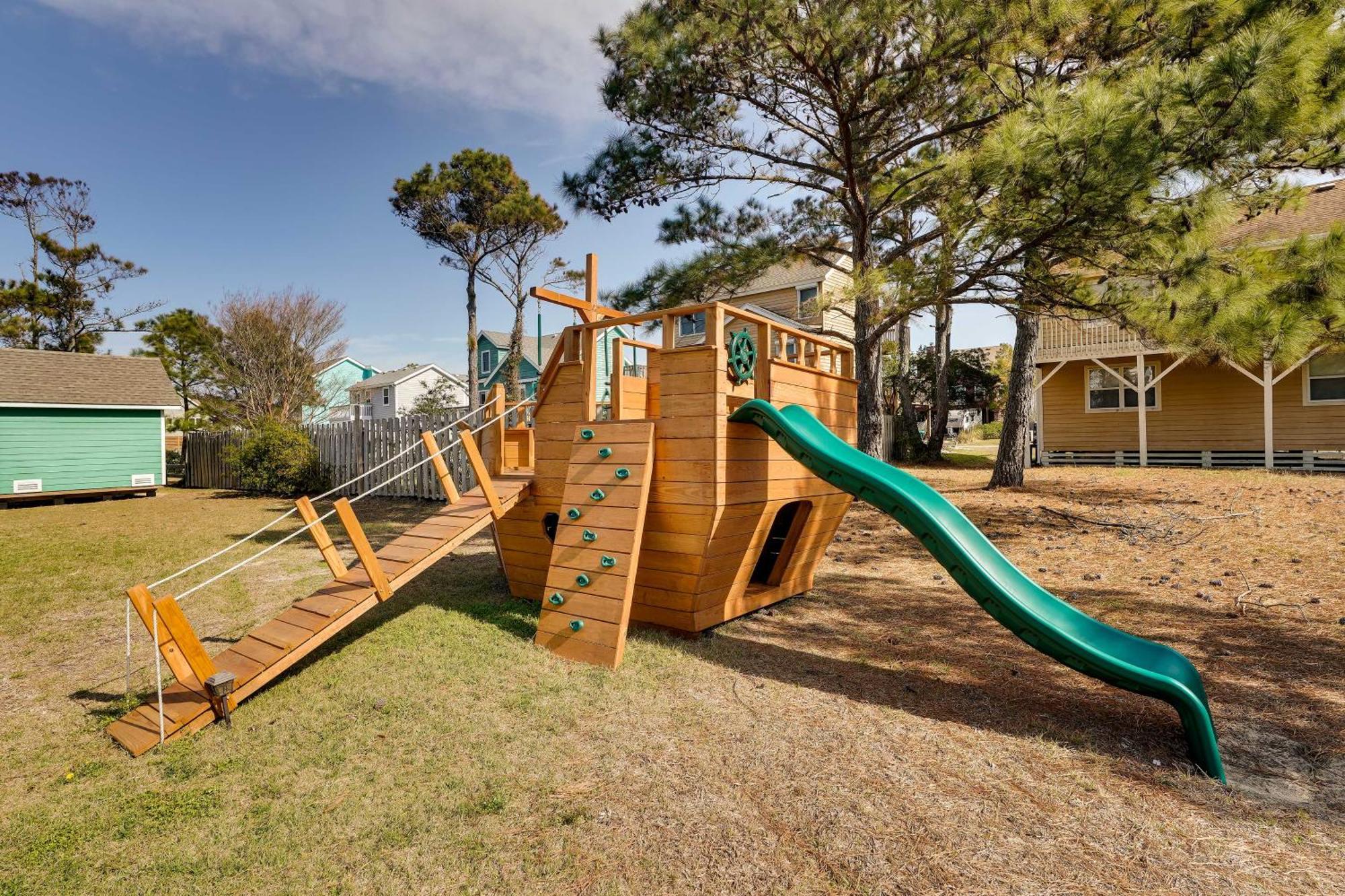 Dunn Dreamin Hot Tub, Pirate Fort, And Fire Pit! 纳格斯黑德 外观 照片